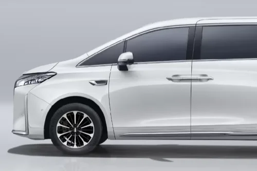 Toyota Alphard vs GWM Wey G9: Adu Mewah MPV Premium Jepang dan China
