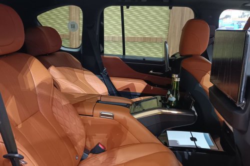 Lexus LX 700h: SUV Flagship dengan Teknologi Hybrid dan Fitur Premium