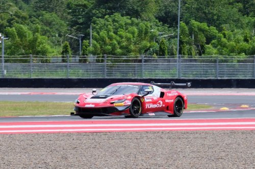 Sean Gelael Tembus Podium Race 1 GT World Challenge Asia 2026