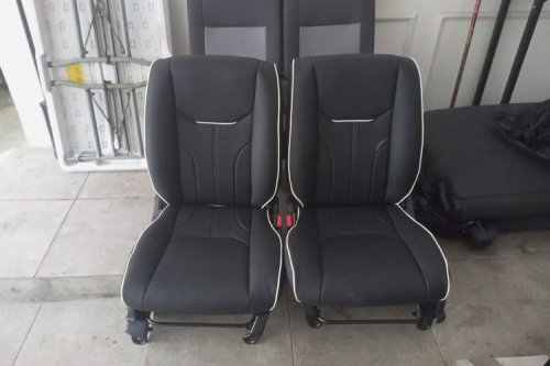 Bersihkan Jok Fabric Tanpa Bau Apek, Begini Caranya