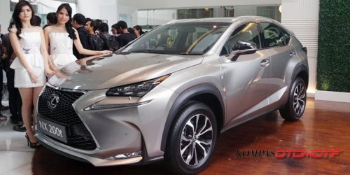 Lexus, Lexus NX, Rumah Mewah di Medan Meledak, SUV Lexus NX Tertimpa Reruntuhan