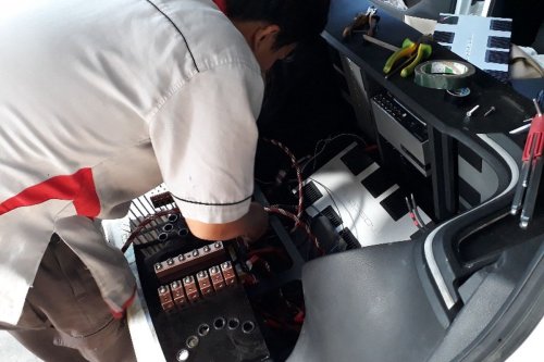 Memilih Kabel Audio: Kunci Suara Berkualitas di Mobil