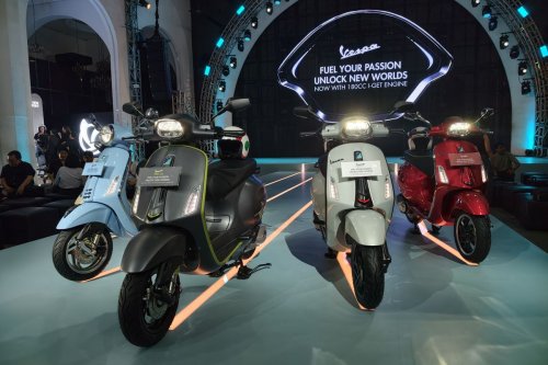 Ulik Perbedaan Vespa Sprint 2026 dengan Model Sebelumnya