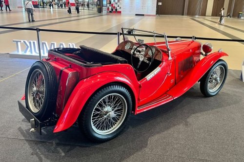 MG TC, Roadster Klasik Curi Perhatian di Automechanika Jakarta