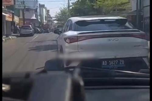 Kronologi Mobil Listrik Halangi Ambulans di Solo, Ini Kata Polisi