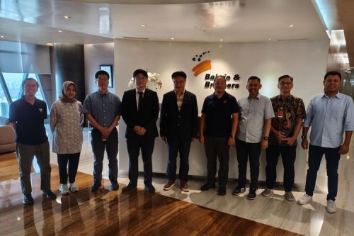 Hankook Jadi Pemasok Ban Bus Listrik VKTR untuk Transjakarta