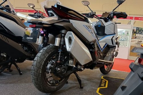 Spesifikasi Zontes 368G, Matik Petualang Bongsor Banyak Fitur