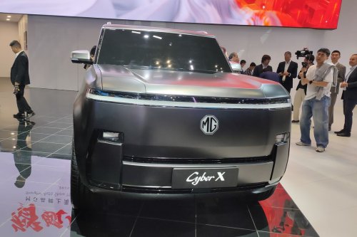 SAIC Motor dan Oppo Kolaborasi Kembangkan Teknologi Kabin Pintar