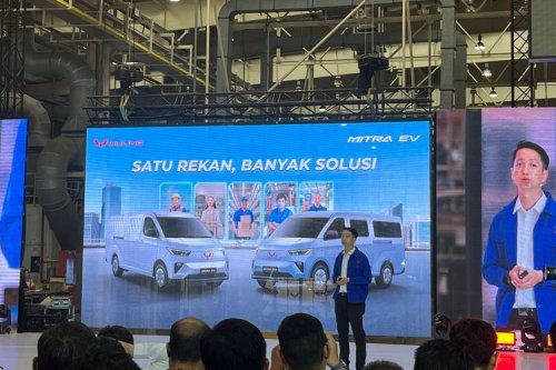Wuling, Spek dan Harga MPV Listrik Wuling Mitra EV
