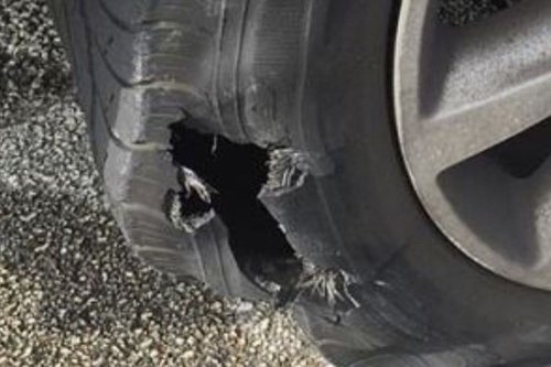 Ban Mobil Masih Layak Bisa Pecah di Tol, Begini Penjelasannya