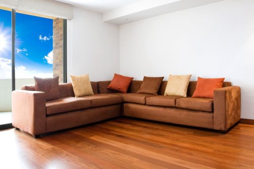 Ini Beda Bahan Suede Buat Jok Mobil dan Sofa Rumah