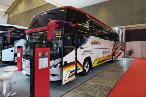 Karoseri Piala Mas Rilis Bus Rexus 8S dan 8D, Desain Makin Agresif