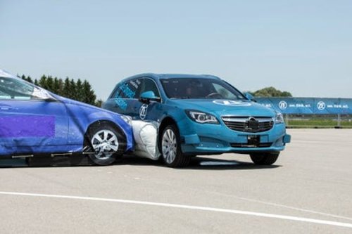 Kenapa Airbag Mobil Tidak Mengembang Saat Kecelakaan?