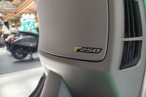 Vespa GTS Super Tech 250 Meluncur, Harga Rp 97 Juta