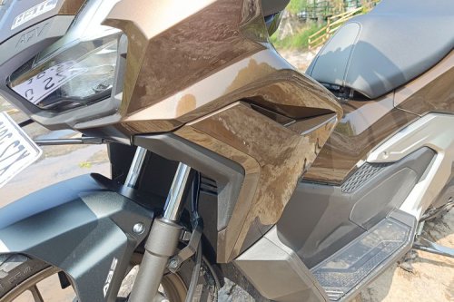 Bahas Honda ADV 160 ABS RoadSync, Warna Khusus yang Menawan