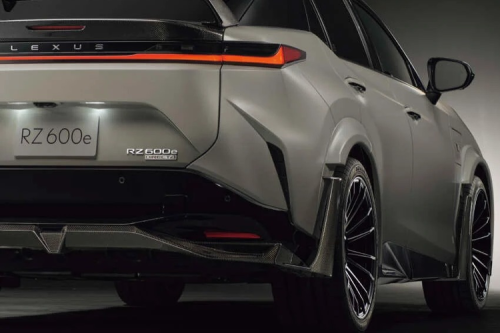 Lexus RZ 600e F Sport Performance Meluncur, Lebih Bertenaga