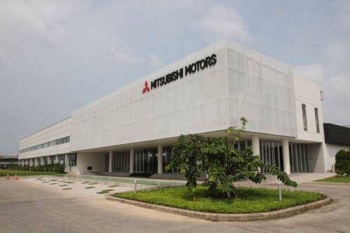 Mitsubishi, Mitsubishi Pastikan Mobil Hybrid Baru Produksi Lokal
