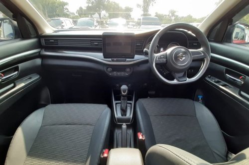 Suzuki , Mitsubishi, Mitsubishi Xpander, Mitsubishi Xpander Cross, Persaingan Mobil Keluarga: Suzuki XL7 vs Mitsubishi Xpander Cross