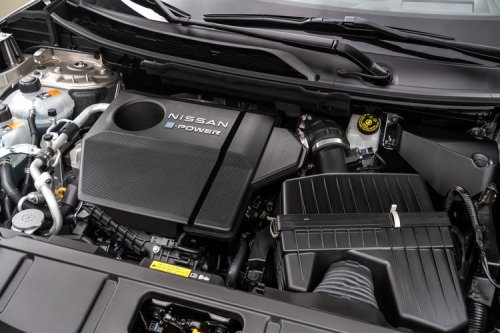 Beda Cara Merawat Aki 12 Volt Mobil Hybrid Mild, Serial dan Paralel