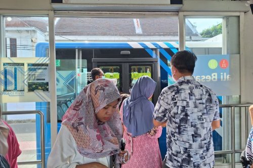 Pemprov DKI Masih Kaji Rencana Kenaikan Tarif Bus Transjakarta
