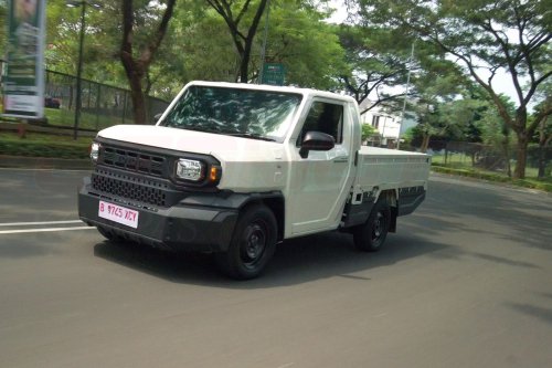 Impresi Berkendara Toyota Hilux Rangga Mesin Bensin Transmisi Manual