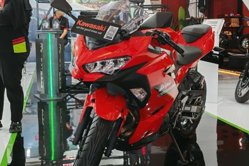 Motor Sport, Kawasaki, Pasar Motor Sport Meredup, Kawasaki Tetap Konsisten