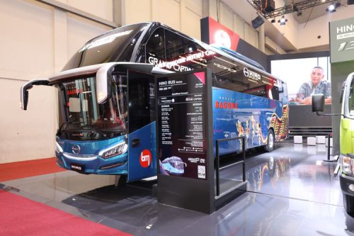 Hino Serahkan Bus RM 280 ABS kepada Bagong Transport