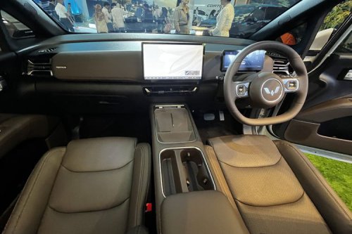 Sensasi Perdana Coba MPV Listrik Wuling Cortez Darion