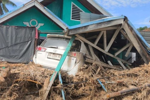 Benarkah Mobil Diesel Lebih Tahan Banjir? Ini Faktanya