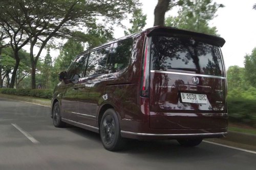 Kenyamanan Honda Step WGN e:HEV: Cocok untuk Keluarga Semua Usia