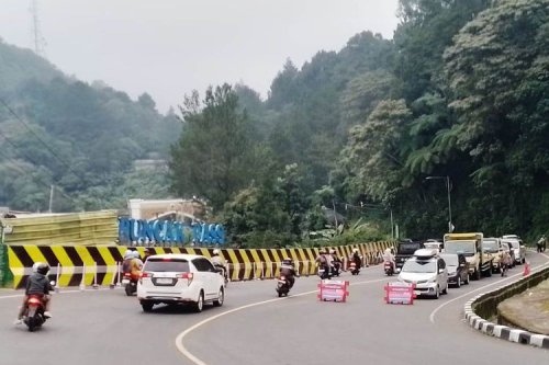 Sudah Tahu Puncak Macet: Mengapa Pengendara Tetap Datang?