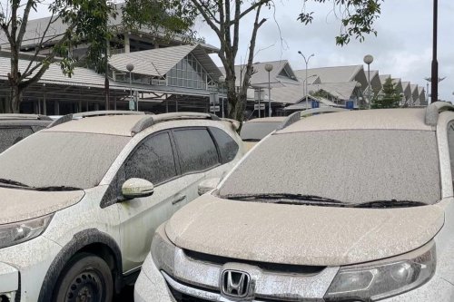 Cara Cuci Mobil yang Kena Abu Vulkanik, Jangan Langsung Dilap