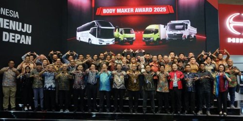 Cara Hino Aperesiasi Mitra Karoseri di GIIAS 2025