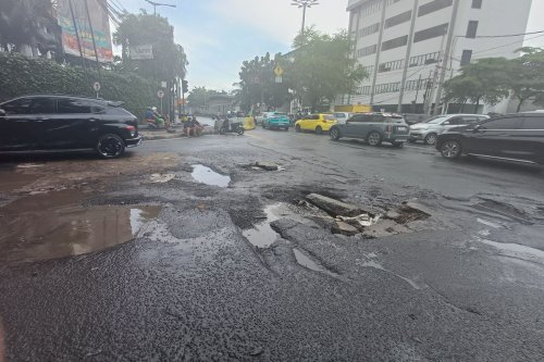 Komponen Kaki-Kaki yang Paling Cepat Rusak Akibat Jalan Berlubang