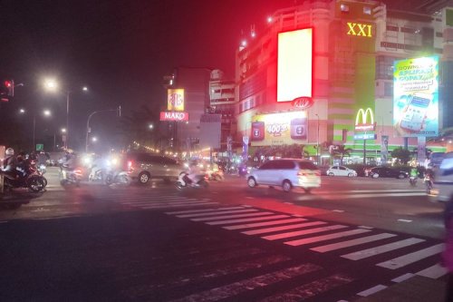 Pengendara Wajib Menurunkan Kecepatan di Persimpangan