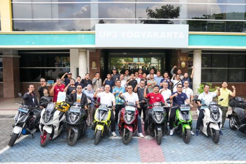 6 Motor Listrik Alva Tuntaskan Touring Jakarta-Bali