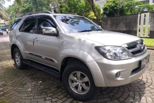 Toyota, Toyota Fortuner, Cek Harga Bekas Toyota Fortuner di 2025, Mulai Rp 130 Jutaan