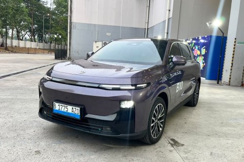 Komparasi Leapmotor B10 VS Geely EX5: Pilih Mana?