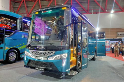 Peluncuran Bus Grand Touristo oleh New Armada di INAPA 2025