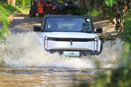 Penjualan Chery J6 Tembus 5.555 Unit, Varian AWD Jadi Primadona