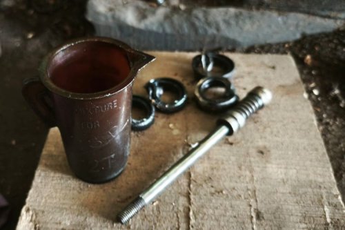 Ini Beda Perbaikan Sok Motor Bagian Depan dan Belakang