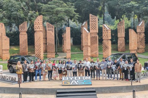 BYD, Jadi PHEV Termurah, Alasan BYD Bisa Jual M6 DM Rp 200 Jutaan