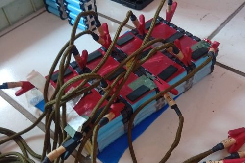Baterai Lithium Motor Listrik Bermasalah, Belum Tentu Rusak
