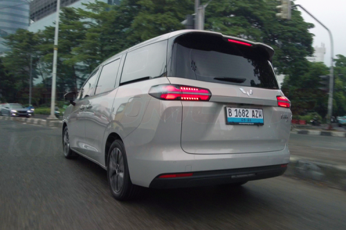 Merasakan Performa dan Efisiensi Daya Wuling Cortez Darion EV