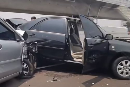 Saat Darurat di Jalan Tol, Menepi dan Nyalakan Hazard Saja Tidak Cukup