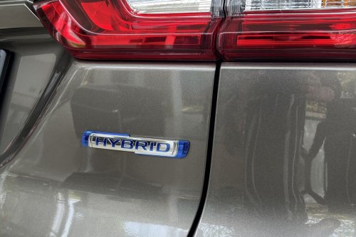 Batas Ketinggian Air yang Aman untuk Mobil Hybrid