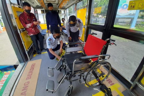 Karoseri Indonesia Sudah Bisa Bikin Bus Ramah Difabel