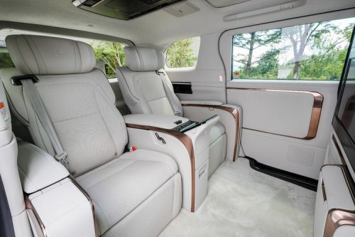 Lexus, Spek Lexus Sultan HB X yang Disalip Patwal Saat Sedang Antre Macet