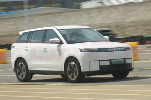 Siap Mengaspal, Jaecoo Pastikan J5 Meluncur di Indonesia Tahun Ini