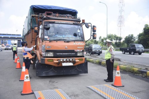 Jadwal Pembatasan Truk Saat Libur Panjang Maulid Nabi 2025